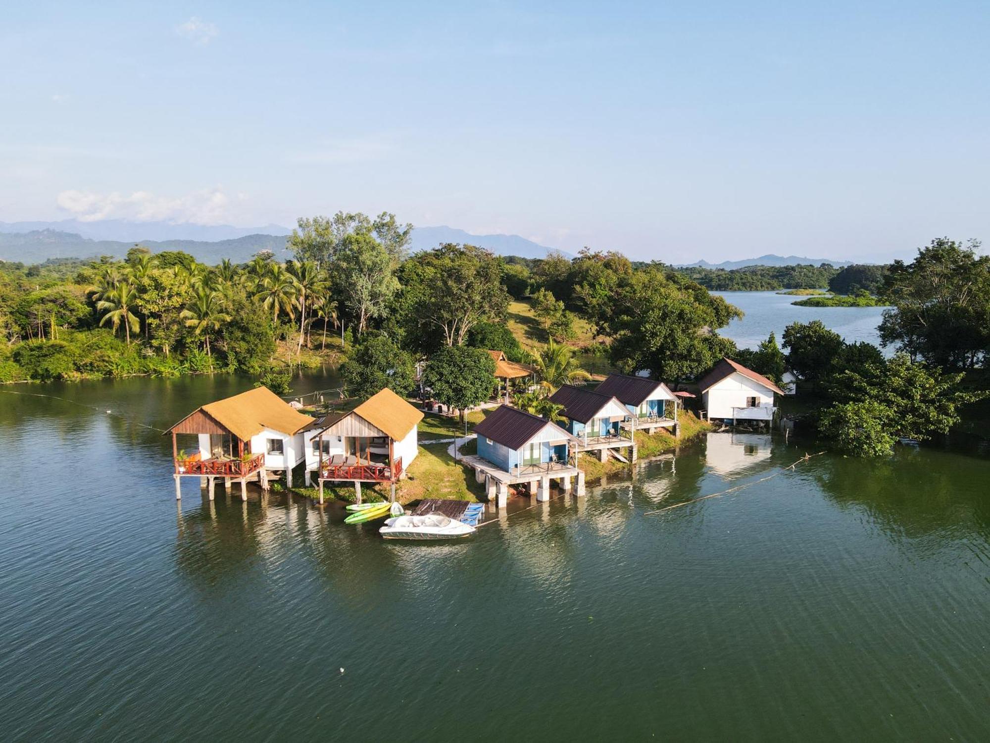 Sunset Nam Ngum Resort Vang Vieng Extérieur photo